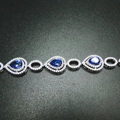 Corte de pera tanzanita pulsera de plata increíble calidad para las mujeres