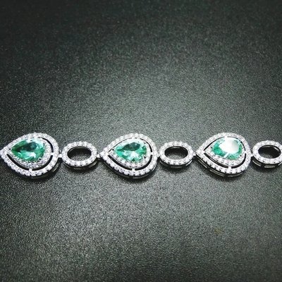Corte de pera tanzanita pulsera de plata increíble calidad para las mujeres