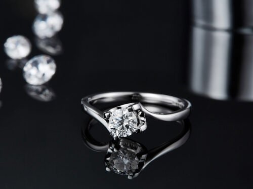 RD 4MM台形ホワイトモイッサナイト9KシルバーリングCZミニマリストウェディングジュエリー