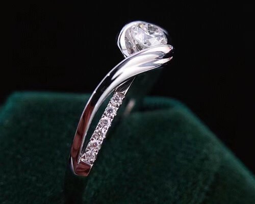 Round Cut 0.46ct Real Diamond Jewellery Ring 14K White Gold Material ODM