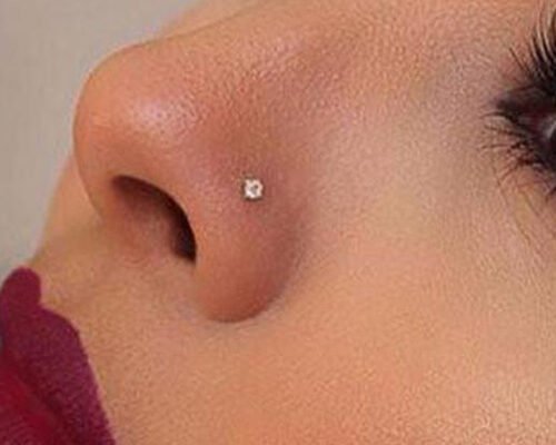 Dainty 18K Gold Nose Piercing L Shaped 0.6mm Thickness Hypoallergenic