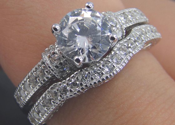 2 Carat Diamond Engagement Wedding Rings Round shape OEM ODM