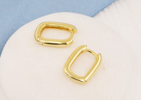 Oval Hoop 9K Gold Earrings 2mm Thickness With 6x10mm Inner Diameter