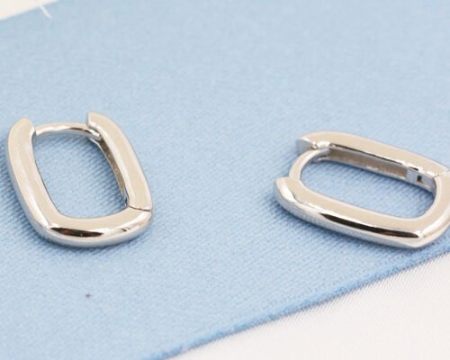 Oval Hoop 9K Gold Earrings 2mm Thickness With 6x10mm Inner Diameter